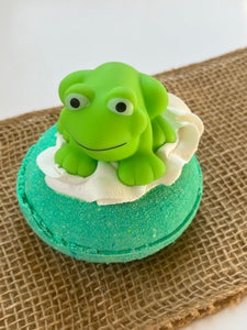 Prince charming Frog Donut Bath Bomb